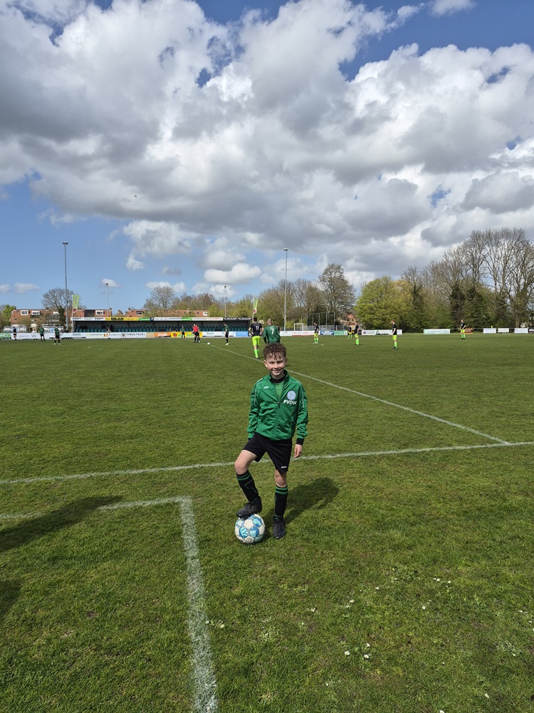 Grasshoppers - Valken: Gijs Koomen