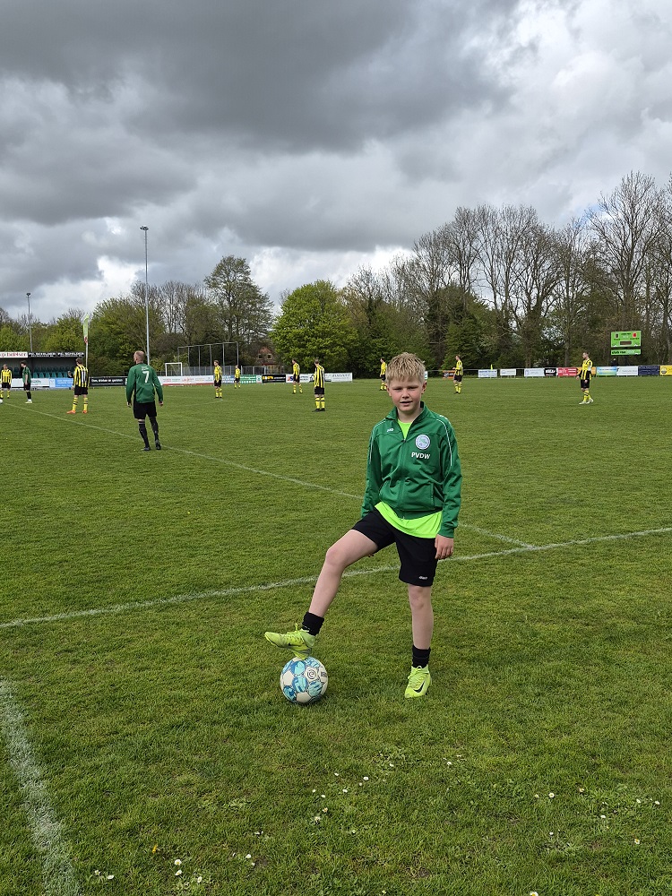 Binc van der Ploeg pupil van de week tegen Meervogels