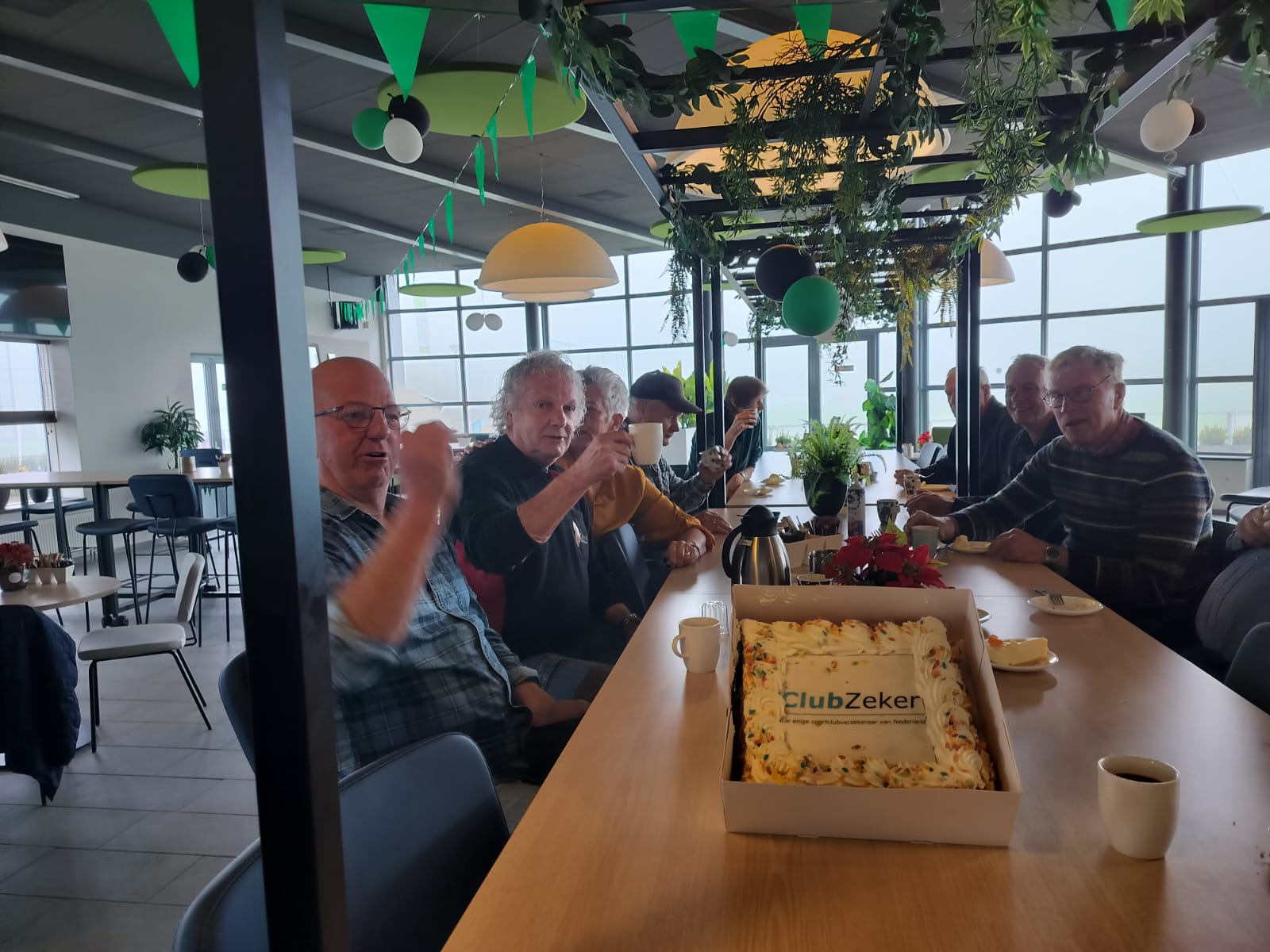 Sportclubverzekeraar Clubzeker bedankt maandagochtendploeg